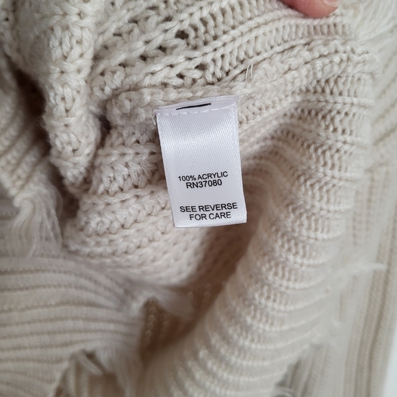 Versona distressed knit sweater - Picture 5 of 5